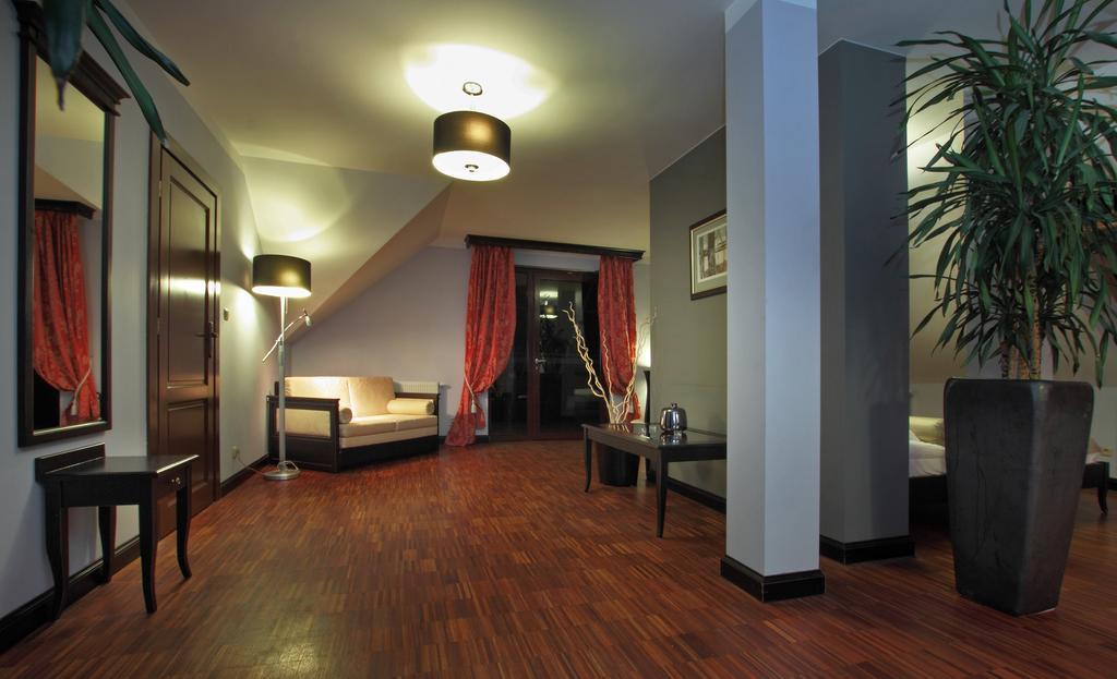 Maranello Villa Otwock Dış mekan fotoğraf